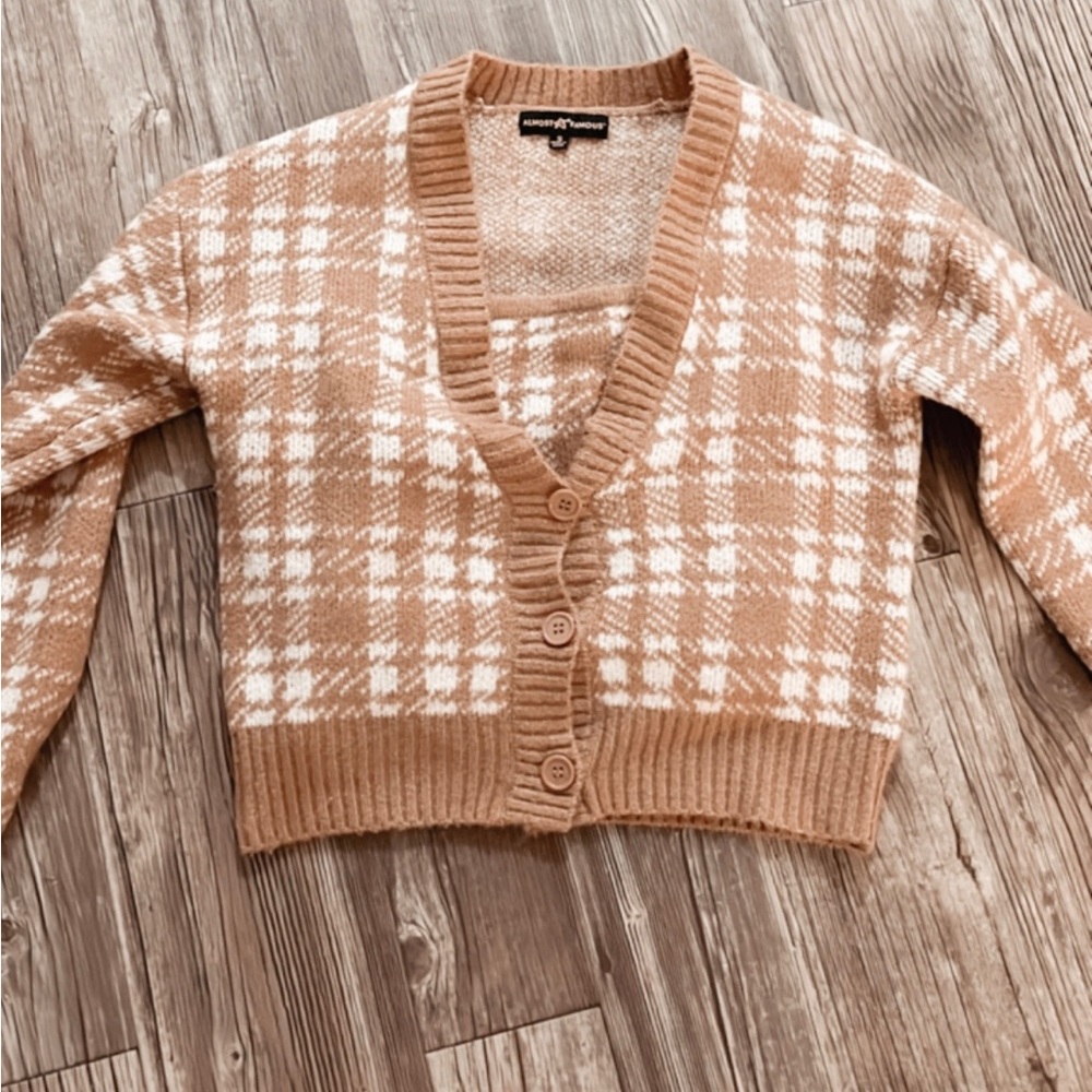 Brown & white plaid sweater set